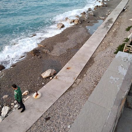 House Next To The Sea Side Apartment Derveni Bagian luar foto