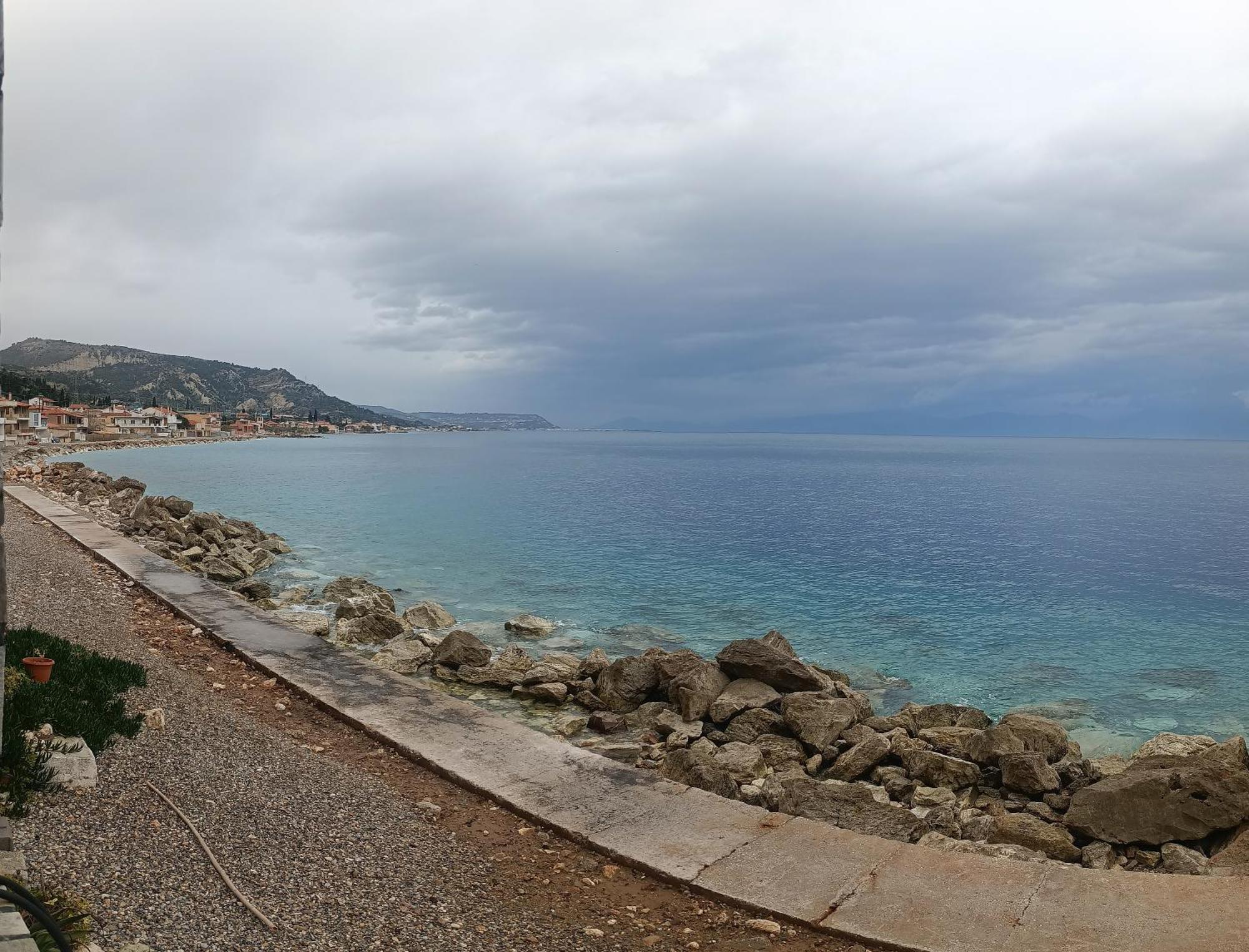 House Next To The Sea Side Apartment Derveni Bagian luar foto